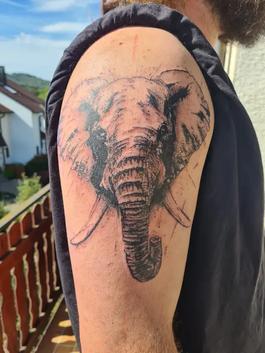 Elefant – Tattoo von Jula