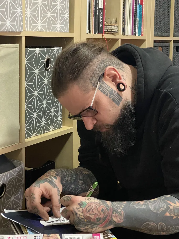 Tommy von Lightning Art Tattoo