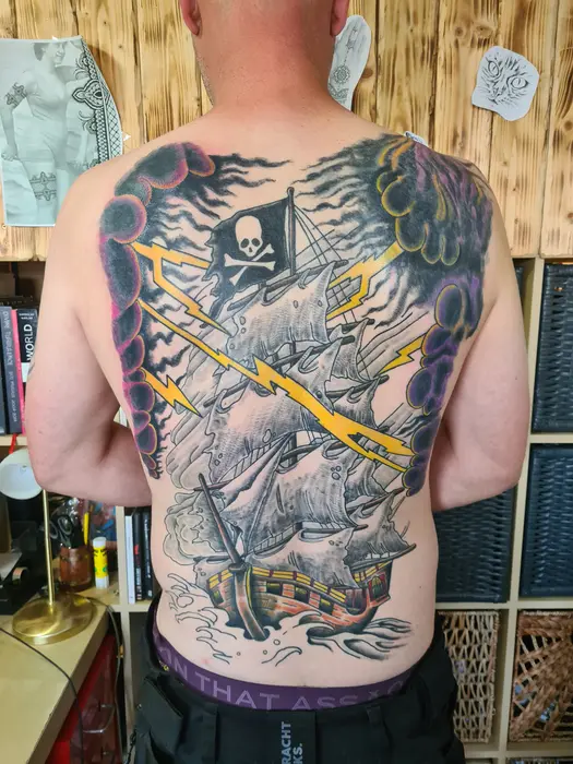 Piratenschiff – Tattoo von Tommy